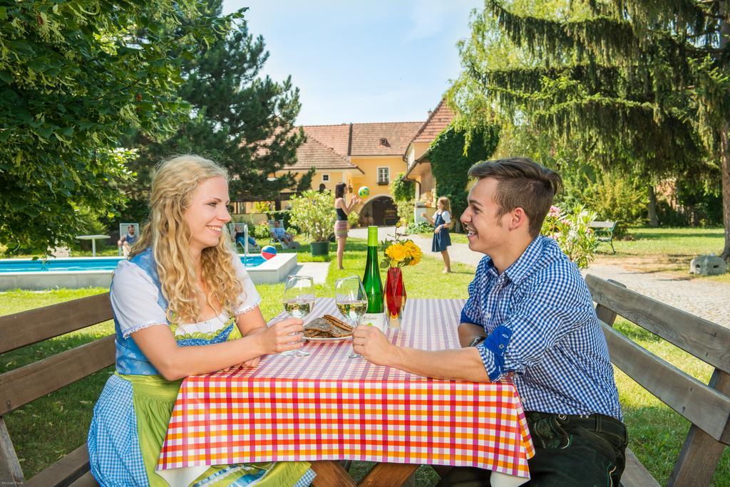 Winzerhof Familie Bogner Apartment Rohrendorf bei Krems ภายนอก รูปภาพ