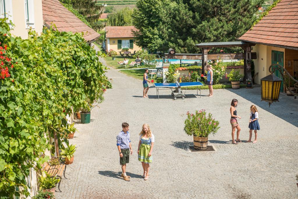 Winzerhof Familie Bogner Apartment Rohrendorf bei Krems ภายนอก รูปภาพ